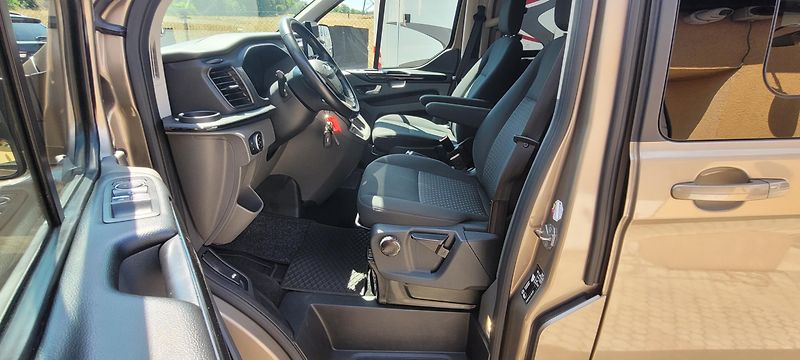 Ford Tourneo Custom (2020) 320 L1 2,0TDCi 96kW Automatik  - fotka 11 z 46