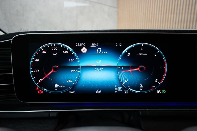 Mercedes-Benz GLS 400d 4M*AMG*AIR*TAŽNÉ*ČR 1.MAJ - fotka 23 z 52