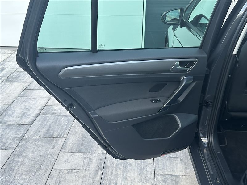 Volkswagen Golf Sportsvan 1,2 TSI 110PS  Allstar - fotka 15 z 52