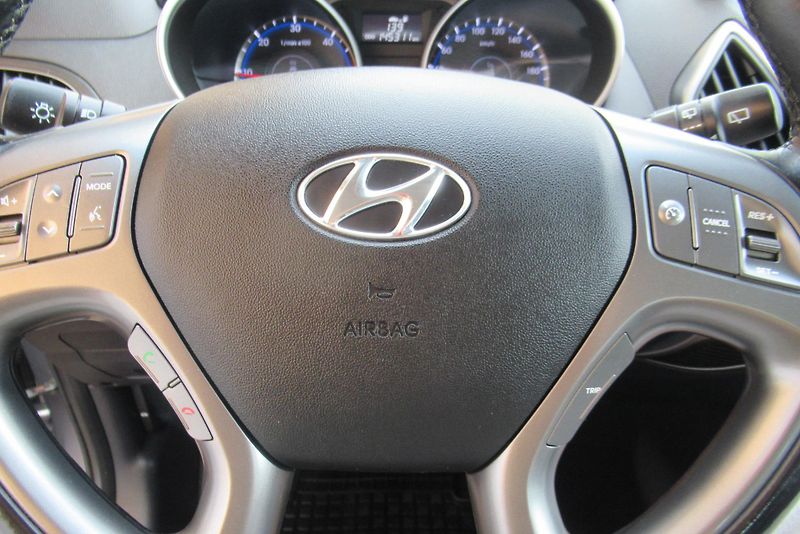 Hyundai ix35 1.7 CRDi AUT. KLIMA PŮVOD ČR - fotka 10 z 24