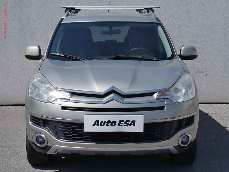 Citroën C-Crosser (2009) 2.2HDi 4x4, 7míst, ČR, Xenon - fotka 2 z 21