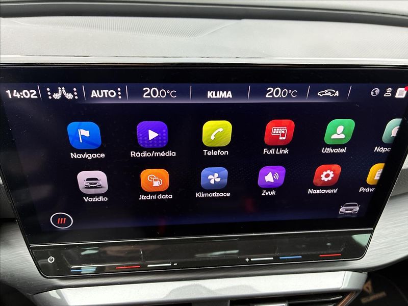Cupra Leon 2,0 TSI 221 KW - fotka 14 z 29