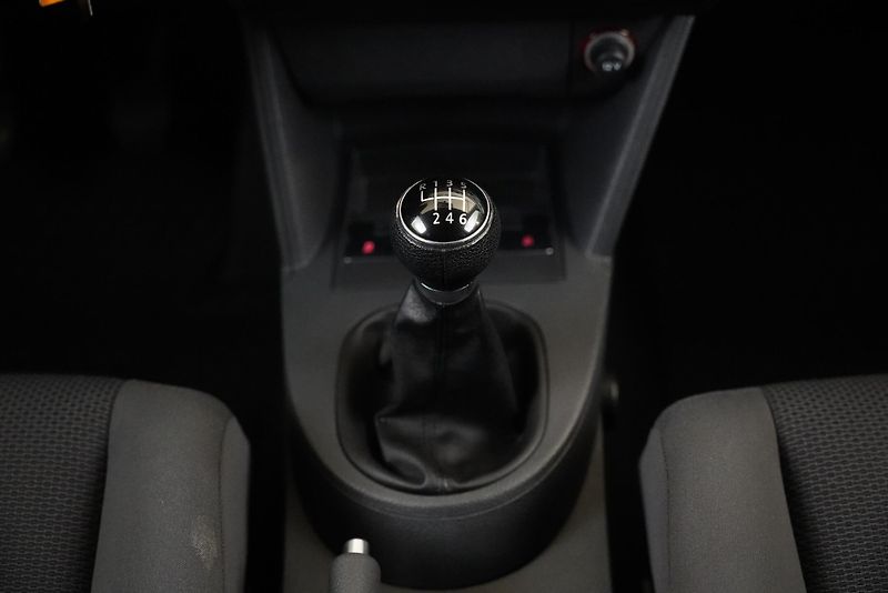 Volkswagen Touran - fotka 19 z 21