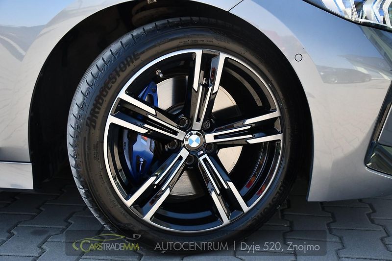 BMW Řada 3 320d xDrive M-SPORT ČR HUD DCC - fotka 51 z 58