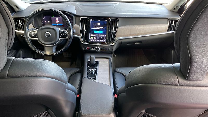 Volvo V90 Cross Country Pro, B4 AWD, 145 - fotka 10 z 41
