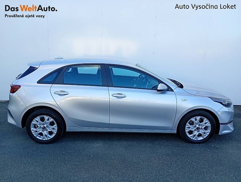 Kia Ceed (2023) 1.0 T-GDI 73 kW benzín manuál - fotka 21 z 25