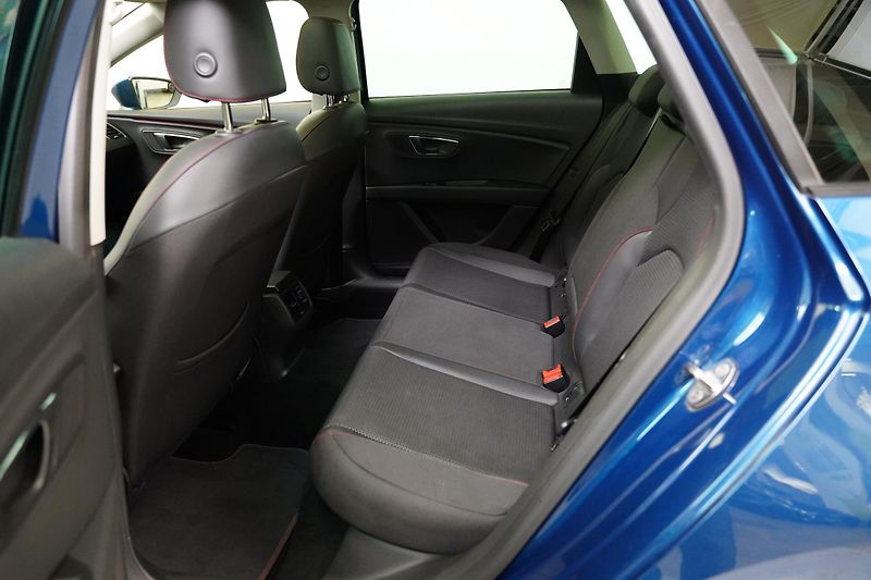 Seat Leon - fotka 25 z 27