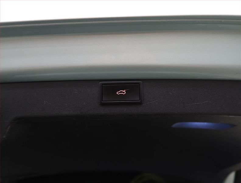 Škoda Enyaq (2021) iV 80 (82 kWh), SoH 90% - fotka 24 z 34