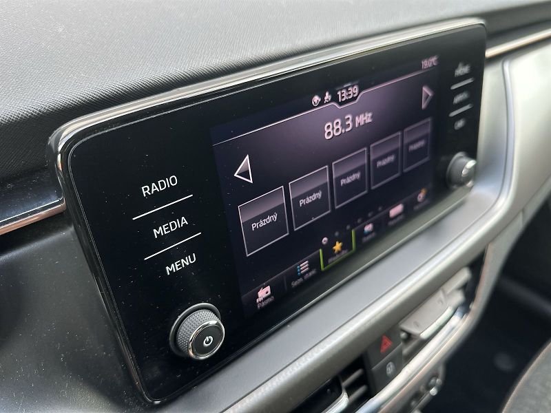 Škoda Kamiq (2023) 1.0 TSI Style - fotka 13 z 28