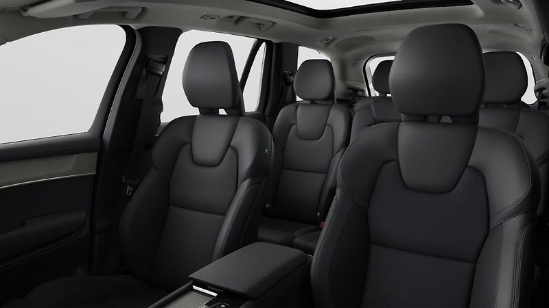 Volvo XC90 (2026) ULTRA B&W, vzduch.pod., AWD, T - fotka 7 z 11