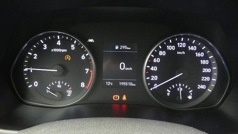 Hyundai i30 1.0 T-GDI Start Plus kombi - fotka 13 z 22
