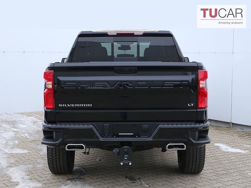 Chevrolet Silverado (2025) 6.2 V8 Trail Boss Z71 - fotka 6 z 47