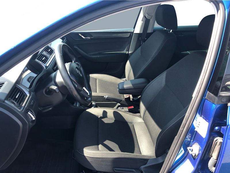 Škoda Rapid 1.2 TSi 63kW AMBITION FRESH - fotka 11 z 27