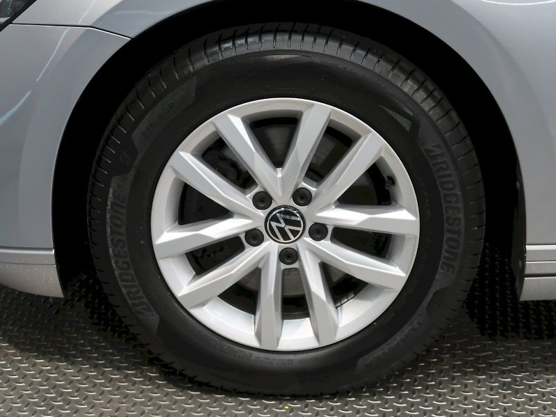 Volkswagen Passat (2023) BUSINESS PREMIUM 2.0TDI 90KW T - fotka 12 z 37