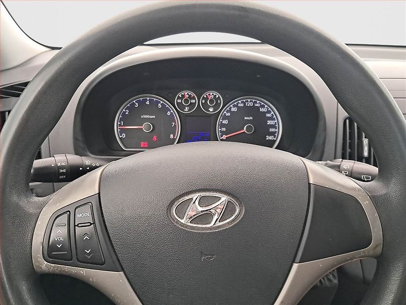 Hyundai i30 (2009) Comfort 1.4 CVVT, LPG, po STK - fotka 16 z 16