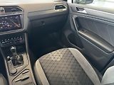 Volkswagen Tiguan (2021) 2,0TSi 4M R-LINE LED NAVI  - náhled 13