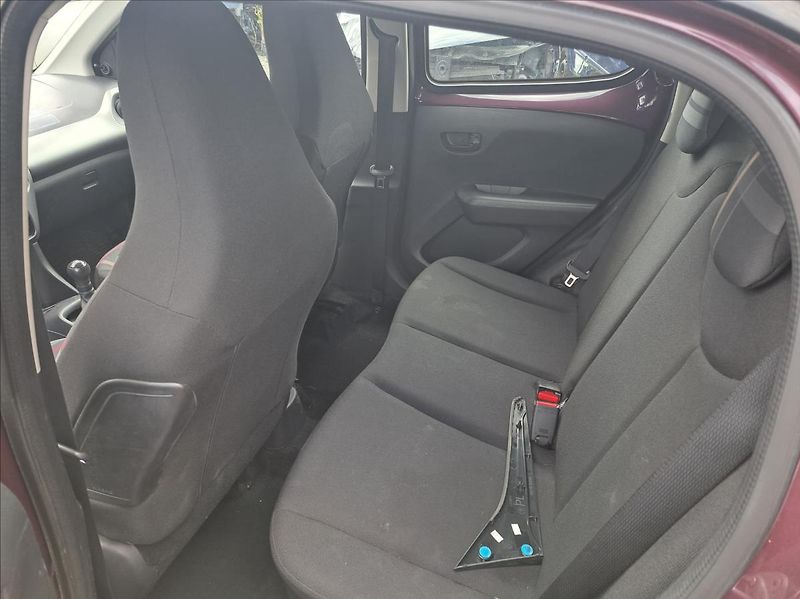 Peugeot 108 1,0 i - fotka 13 z 28