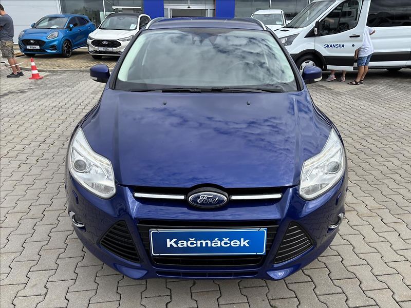 Ford Focus 2,0 TDCI 140k Titanium - fotka 8 z 36