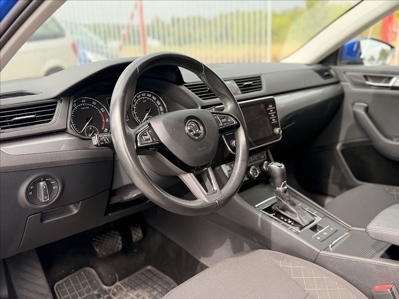 Škoda Superb 1,5 TSI 110kW DSG +SADA ALU - fotka 10 z 24