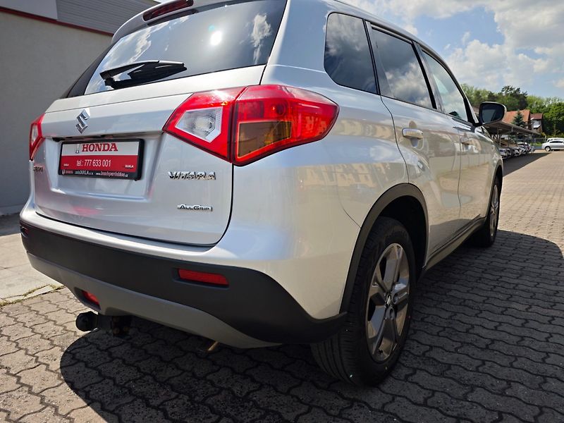 Suzuki Vitara (2016) 1.6 VVT ALLGrip 4x4 Kamera - fotka 37 z 42