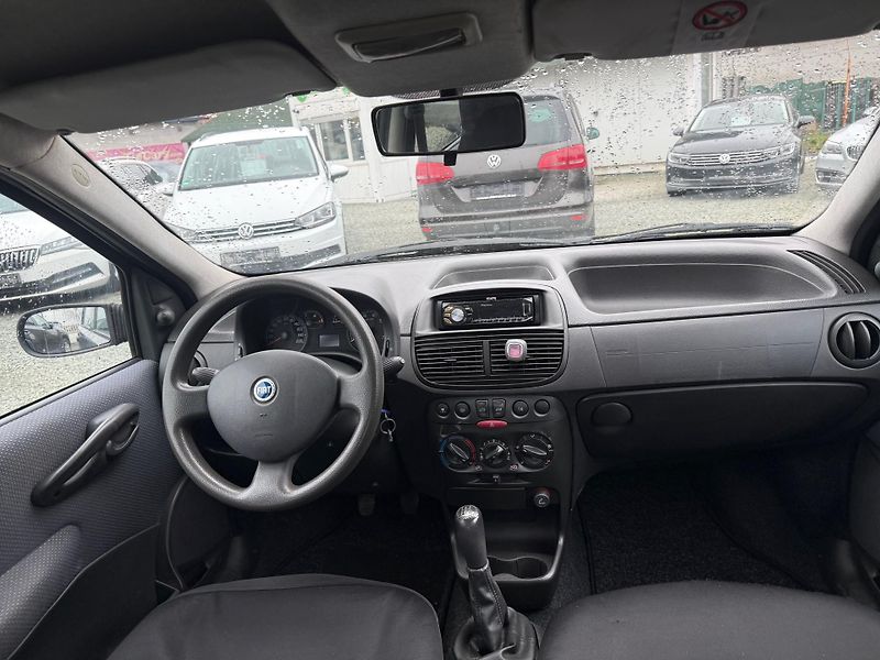 Fiat Punto 1.3 JTD - fotka 7 z 13