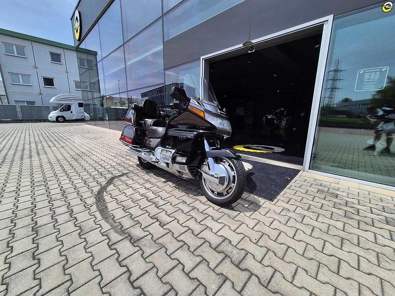 Honda GL 1500 Gold Wing SE (1993) - fotka 1 z 24