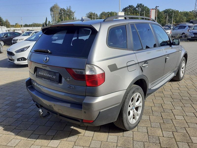 BMW X3 (2009) 2.0 x drive 1.maj čr 4x4 - fotka 4 z 27