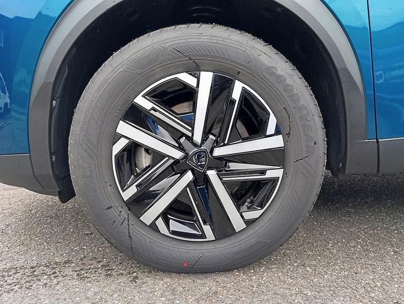 Peugeot 2008 (2026) BUSINESS Hybrid 110 e-DCS6 - fotka 10 z 18