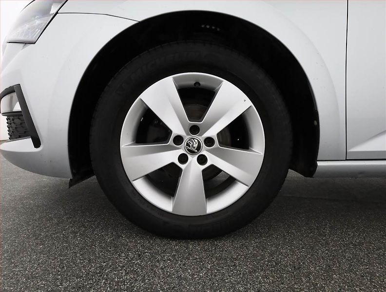 Škoda Scala (2020) 1.0 TSI, Tempomat - fotka 15 z 15