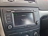 Škoda Yeti 2,0 TDI AC NAVI VÝHŘEVY - náhled 24