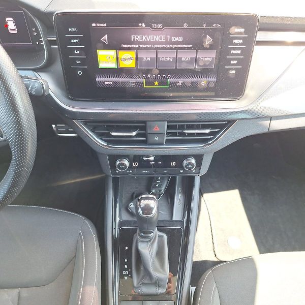 Škoda Kamiq (2021) 1.0 TSI / 81 kW / 7DSG / Style - fotka 18 z 34