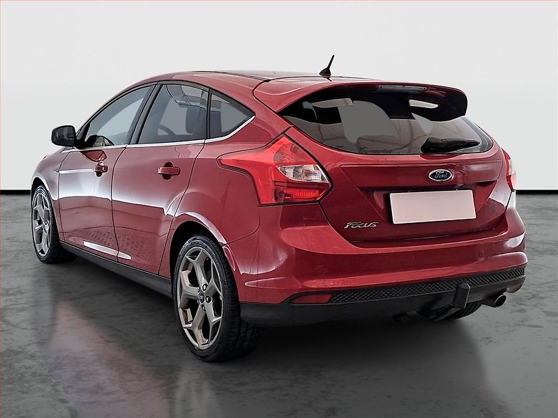 Ford Focus (2014) 2.0 TDCi, po STK, Tažné - fotka 4 z 16
