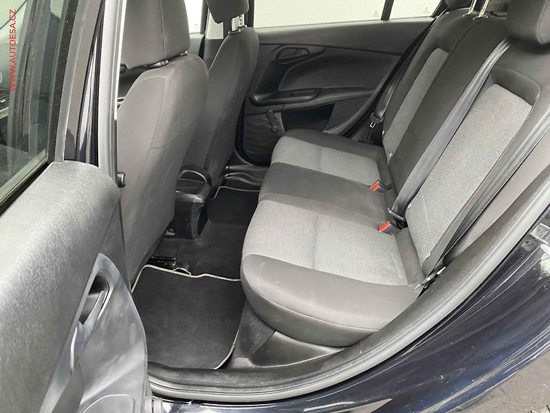 Fiat Tipo (2019) 1.4, +kola - fotka 10 z 19