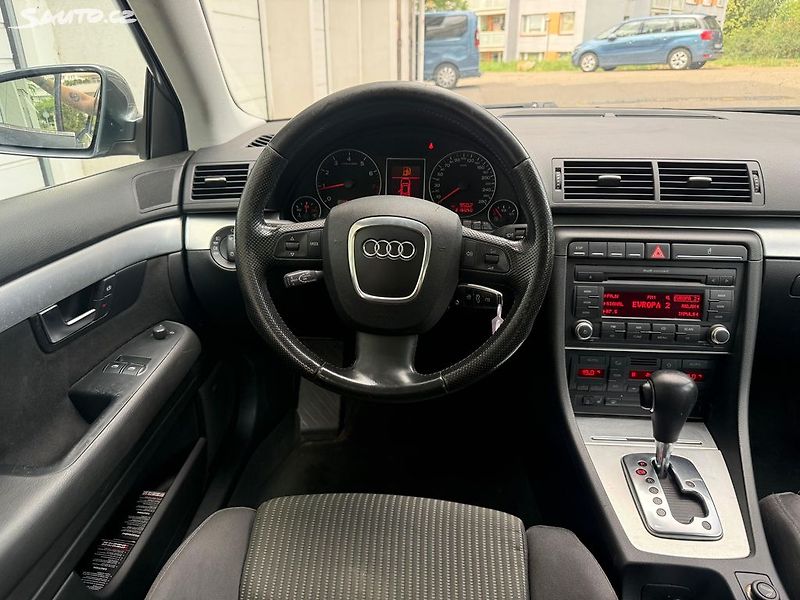 Audi A4 (2007) 2.0T, 147kw Nová STK Automat - fotka 15 z 18