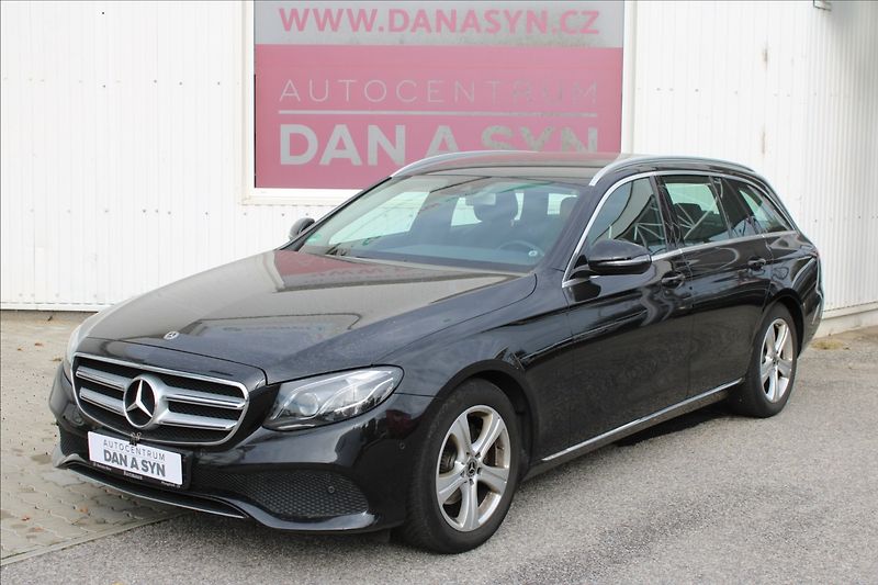Mercedes-Benz Třídy E 2,0 E200D W213 9G-tronic - fotka 1 z 4