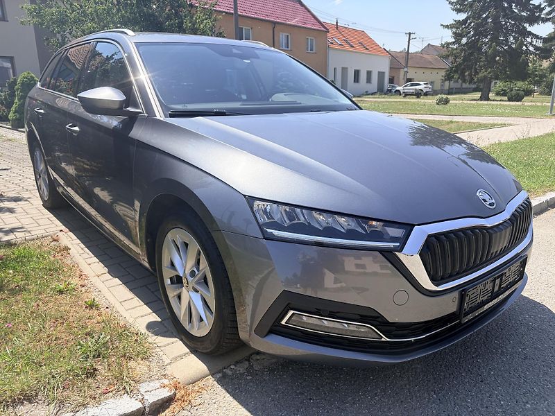 Škoda Octavia 2.0TDI STYLE VIRTUAL LED  - fotka 2 z 53