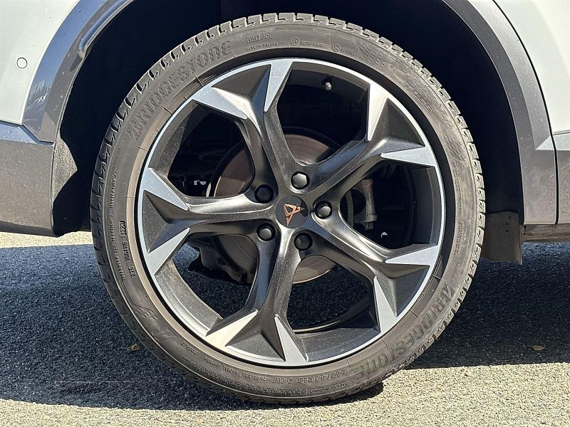 Cupra Formentor (2023) 1.5 TSI DSG - fotka 28 z 31