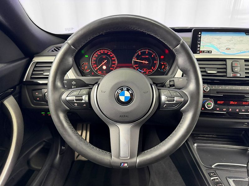 BMW Řada 3 320d GT xDrive M-PAKET, LED, A - fotka 13 z 28