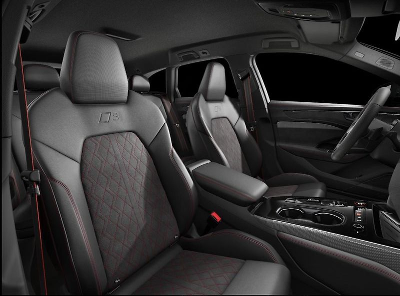 Audi A6 (2026) 3.0 TDI - fotka 4 z 6