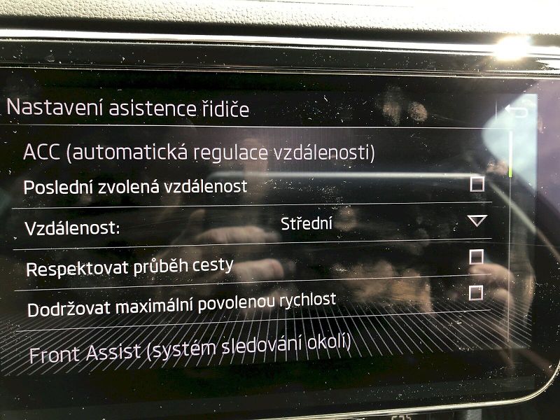 Škoda Superb (2020) COM SCOUT 4X4TD 140/2.0 7DG - fotka 17 z 29