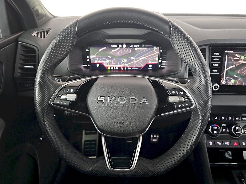 Škoda Karoq (2025) 2.0TSi 140kW 4X4 SPORTLINE TAŽ - fotka 8 z 35