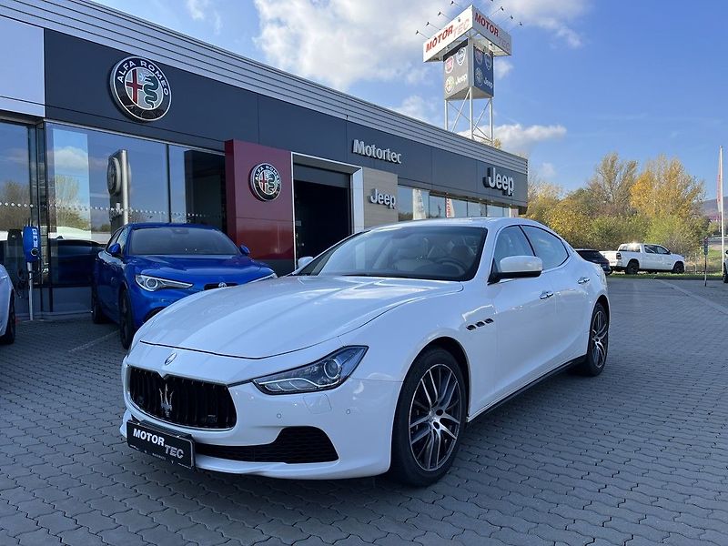 Maserati Ghibli 3,0 V6 Bi-Turbo SQ4 AT8 - fotografie inzerátu
