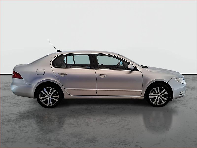 Škoda Superb (2008) Elegance 1.8 TSI, po STK - fotka 6 z 17