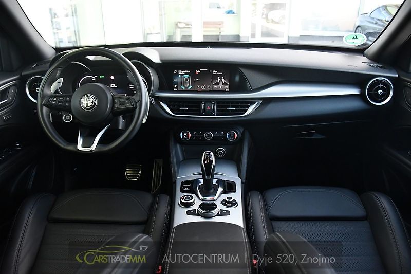 Alfa Romeo Stelvio 2.2D 154kW VELOCE AT8 Q4 - fotka 20 z 51