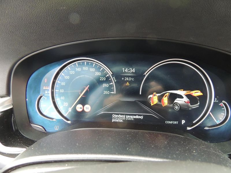 BMW Řada 5 (2017) 520D,Sportline.1.maj,Koup.ČR, - fotka 22 z 44