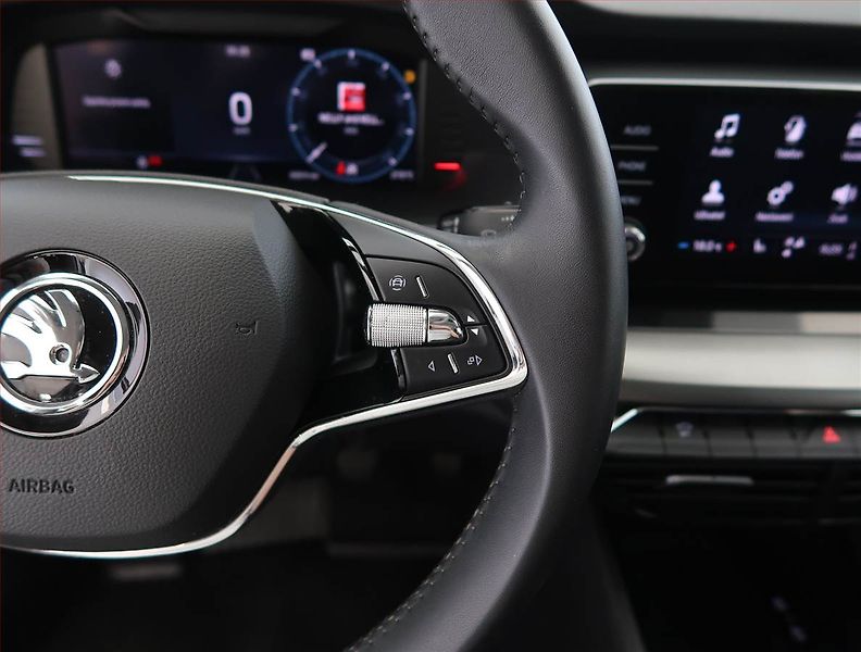 Škoda Octavia (2023) Ambition 2.0 TDI, digi klima - fotka 20 z 24