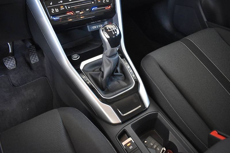 Volkswagen T-Roc (2025) 1.5TSI 110kW Záruka,Manuál - fotka 23 z 23