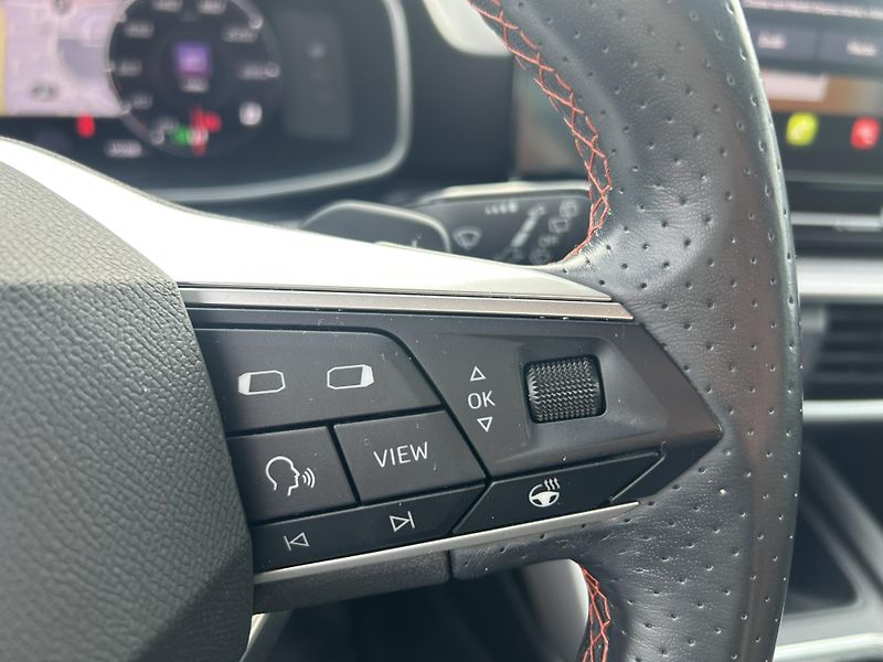 Seat Leon 2.0TDI 110kW FR - fotka 16 z 30