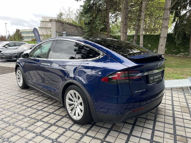 Tesla Model X 90D AWD, 7míst, tažné zařízení - fotka 5 z 43