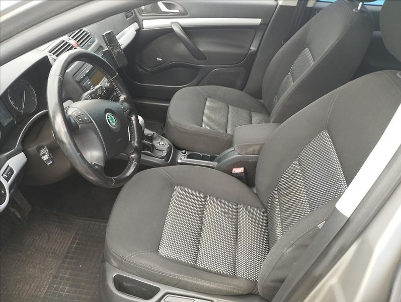 Škoda Octavia 2,0 TDi 103KW Scout 4X4 - fotka 7 z 20